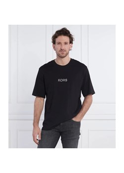 Michael Kors T-shirt EMB LOGO TEE | Regular Fit ze sklepu Gomez Fashion Store w kategorii T-shirty męskie - zdjęcie 163976218