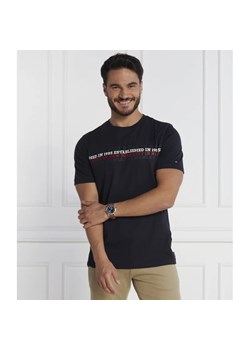 Tommy Hilfiger T-shirt CENTER CHEST STRIPE TEE | Regular Fit ze sklepu Gomez Fashion Store w kategorii T-shirty męskie - zdjęcie 163976595