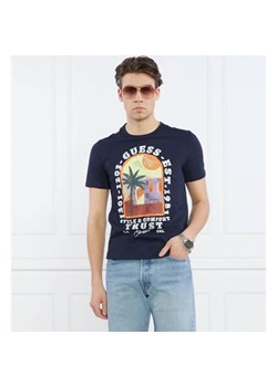 GUESS T-shirt PALM WINDOW | Slim Fit ze sklepu Gomez Fashion Store w kategorii T-shirty męskie - zdjęcie 163979547
