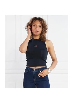 Tommy Jeans Top BADGE HIGH NECK TANK | Cropped Fit ze sklepu Gomez Fashion Store w kategorii Bluzki damskie - zdjęcie 163980126