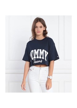 Tommy Jeans T-shirt TJW OVR CRP NEW VARSITY | Cropped Fit ze sklepu Gomez Fashion Store w kategorii Bluzki damskie - zdjęcie 163980797