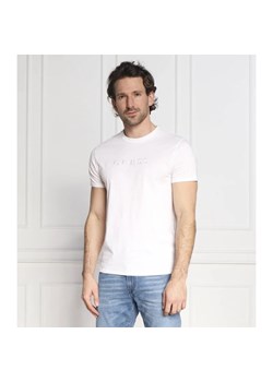 GUESS T-shirt SS CLASSIC | Regular Fit ze sklepu Gomez Fashion Store w kategorii T-shirty męskie - zdjęcie 163983135