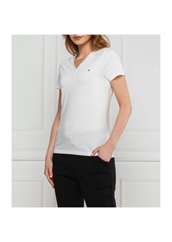 Tommy Hilfiger T-shirt HERITAGE | Regular Fit ze sklepu Gomez Fashion Store w kategorii Bluzki damskie - zdjęcie 163984019