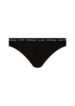 Calvin Klein Underwear Stringi ze sklepu Gomez Fashion Store w kategorii Majtki damskie - zdjęcie 164315716
