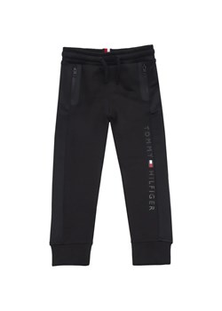 Tommy Hilfiger Spodnie dresowe | Regular Fit ze sklepu Gomez Fashion Store w kategorii Spodnie chłopięce - zdjęcie 164321875