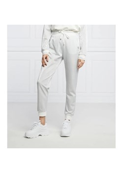 Liu Jo Sport Spodnie dresowe | Regular Fit ze sklepu Gomez Fashion Store w kategorii Spodnie damskie - zdjęcie 164321899