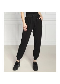 Michael Kors Spodnie dresowe | Regular Fit ze sklepu Gomez Fashion Store w kategorii Spodnie damskie - zdjęcie 164322698