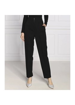 GUESS Spodnie MAY | Regular Fit ze sklepu Gomez Fashion Store w kategorii Spodnie damskie - zdjęcie 164324596