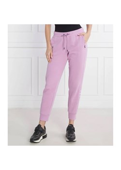 DKNY Sport Spodnie dresowe | Regular Fit ze sklepu Gomez Fashion Store w kategorii Spodnie damskie - zdjęcie 164324599