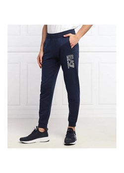 EA7 Spodnie dresowe | Regular Fit ze sklepu Gomez Fashion Store w kategorii Spodnie męskie - zdjęcie 164324728