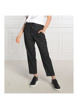 Peserico Spodnie | carrot fit | z dodatkiem wełny ze sklepu Gomez Fashion Store w kategorii Spodnie damskie - zdjęcie 164325816