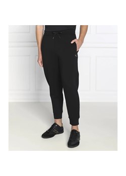 Emporio Armani Spodnie dresowe | Regular Fit ze sklepu Gomez Fashion Store w kategorii Spodnie męskie - zdjęcie 164327076