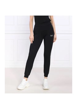 EA7 Spodnie dresowe | Slim Fit ze sklepu Gomez Fashion Store w kategorii Spodnie damskie - zdjęcie 164327956