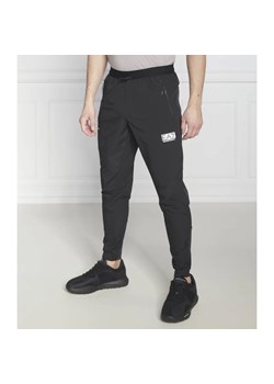 EA7 Spodnie dresowe | Slim Fit ze sklepu Gomez Fashion Store w kategorii Spodnie męskie - zdjęcie 164328429