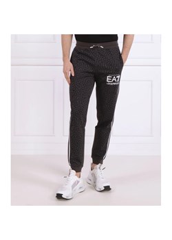 EA7 Spodnie dresowe | Regular Fit ze sklepu Gomez Fashion Store w kategorii Spodnie męskie - zdjęcie 164328926