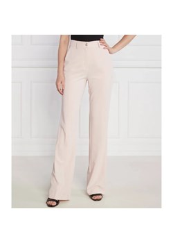 GUESS Spodnie CARLA | Regular Fit ze sklepu Gomez Fashion Store w kategorii Spodnie damskie - zdjęcie 164329129