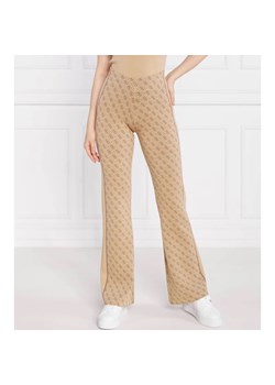 GUESS Spodnie LISE 4G LOGO SWTR | Regular Fit ze sklepu Gomez Fashion Store w kategorii Spodnie damskie - zdjęcie 164329358