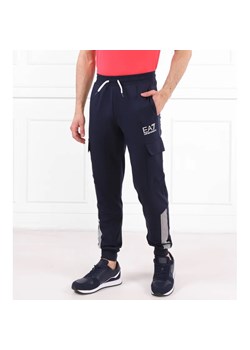 EA7 Spodnie dresowe | Regular Fit ze sklepu Gomez Fashion Store w kategorii Spodnie męskie - zdjęcie 164329428