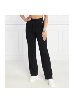 CALVIN KLEIN JEANS Spodnie dresowe STRAIGHT KNITTED | Regular Fit ze sklepu Gomez Fashion Store w kategorii Spodnie damskie - zdjęcie 164330008