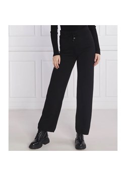 Juicy Couture Spodnie dzianinowe | Regular Fit | z dodatkiem wełny i kaszmiru ze sklepu Gomez Fashion Store w kategorii Spodnie damskie - zdjęcie 164330379