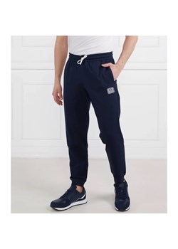 EA7 Spodnie dresowe | Regular Fit ze sklepu Gomez Fashion Store w kategorii Spodnie męskie - zdjęcie 164331288
