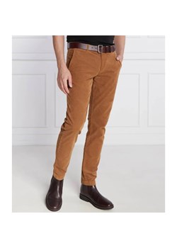 Tommy Hilfiger Spodnie chino BLEECKER CHINO CORDUROY GMD | Slim Fit ze sklepu Gomez Fashion Store w kategorii Spodnie męskie - zdjęcie 164331509