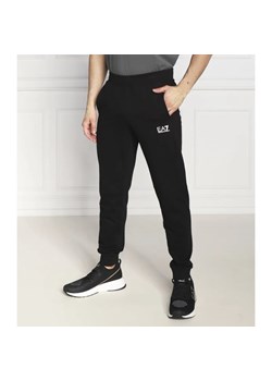 EA7 Spodnie dresowe | Regular Fit ze sklepu Gomez Fashion Store w kategorii Spodnie męskie - zdjęcie 164331579