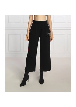 Karl Lagerfeld Spodnie dresowe | Cropped Fit ze sklepu Gomez Fashion Store w kategorii Spodnie damskie - zdjęcie 164331855