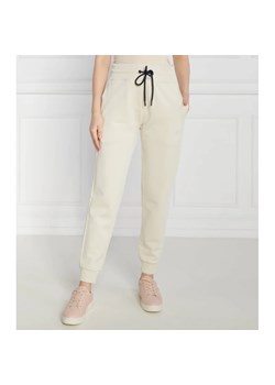 Aeronautica Militare Spodnie dresowe | Regular Fit ze sklepu Gomez Fashion Store w kategorii Spodnie damskie - zdjęcie 164332426