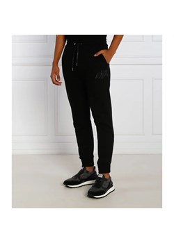 Armani Exchange Spodnie dresowe | Regular Fit ze sklepu Gomez Fashion Store w kategorii Spodnie męskie - zdjęcie 164332748