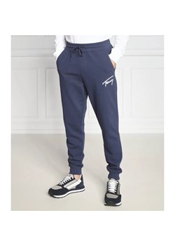 Tommy Jeans Spodnie dresowe | Regular Fit ze sklepu Gomez Fashion Store w kategorii Spodnie męskie - zdjęcie 164336009