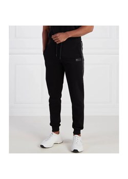 Karl Lagerfeld Spodnie dresowe | Comfort fit ze sklepu Gomez Fashion Store w kategorii Spodnie męskie - zdjęcie 164337086