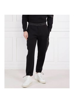 Emporio Armani Spodnie dresowe | Regular Fit ze sklepu Gomez Fashion Store w kategorii Spodnie męskie - zdjęcie 164338097