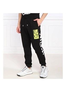 EA7 Spodnie dresowe | Regular Fit ze sklepu Gomez Fashion Store w kategorii Spodnie męskie - zdjęcie 164338579