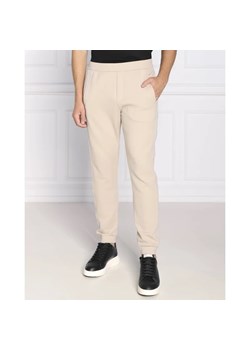 Emporio Armani Spodnie dresowe | Regular Fit ze sklepu Gomez Fashion Store w kategorii Spodnie męskie - zdjęcie 164339237