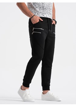 Spodnie męskie dresowe z ozdobnymi zamkami - czarne V6 OM-PASK-22FW-012 ze sklepu ombre w kategorii Spodnie męskie - zdjęcie 164399996