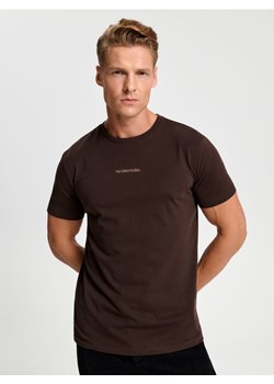 Sinsay - Koszulka z napisem - brązowy ze sklepu Sinsay w kategorii T-shirty męskie - zdjęcie 164401106