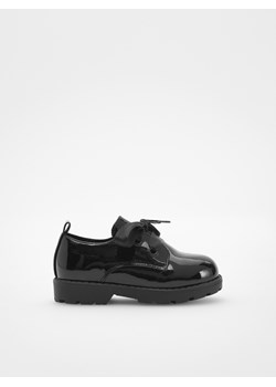 Reserved - Loafersy z ozdodnym wiązaniem - czarny ze sklepu Reserved w kategorii Półbuty dziecięce - zdjęcie 164408056
