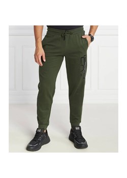 EA7 Spodnie dresowe | Regular Fit ze sklepu Gomez Fashion Store w kategorii Spodnie męskie - zdjęcie 164433429