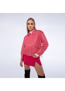 Damska kurtka z ekoskóry oversize z dużymi kieszeniami różowa ze sklepu WITTCHEN w kategorii Kurtki damskie - zdjęcie 164461798