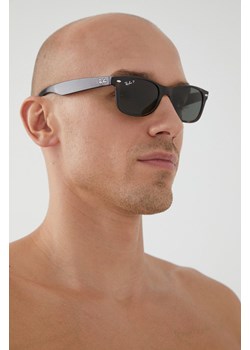 Ray-Ban – Okulary NEW WAYFARER 0RB2132 ze sklepu PRM w kategorii Okulary przeciwsłoneczne męskie - zdjęcie 164537215