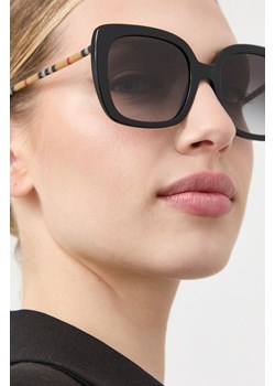 Burberry okulary przeciwsłoneczne CAROLL damskie kolor czarny 0BE4323 ze sklepu PRM w kategorii Okulary przeciwsłoneczne damskie - zdjęcie 164537359