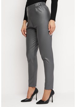 Ciemnoszare Spodnie Standard z Ekoskóry Prahsi ze sklepu Born2be Odzież w kategorii Spodnie damskie - zdjęcie 164568946