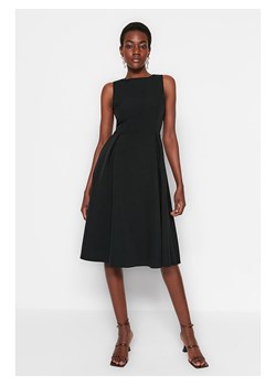trendyol Sukienka w kolorze czarnym ze sklepu Limango Polska w kategorii Sukienki - zdjęcie 164584449