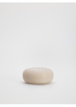 Reserved - Ryflowana świeca - kremowy ze sklepu Reserved w kategorii Świece i dyfuzory - zdjęcie 164679879