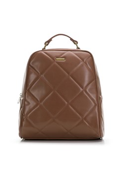 Damski plecak z geometrycznie pikowanym przodem brązowy ze sklepu WITTCHEN w kategorii Plecaki - zdjęcie 164690888