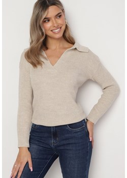 Beżowy Sweter z Kołnierzykiem i Trójkątnym Dekoltem Mortala ze sklepu Born2be Odzież w kategorii Swetry damskie - zdjęcie 164736228