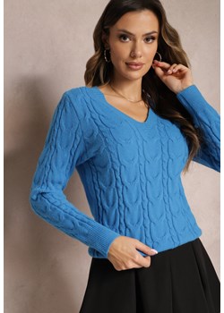 Niebieski Sweter z Dekoltem w Serek w Ozdobny Splot Helgitta ze sklepu Renee odzież w kategorii Swetry damskie - zdjęcie 164736307