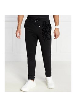EA7 Spodnie dresowe | Regular Fit ze sklepu Gomez Fashion Store w kategorii Spodnie męskie - zdjęcie 164755877