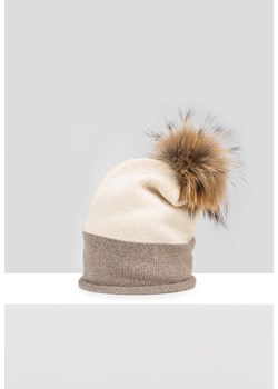 Beżowo-brązowa czapka z pomponem ze sklepu Molton w kategorii Czapki zimowe damskie - zdjęcie 164794086
